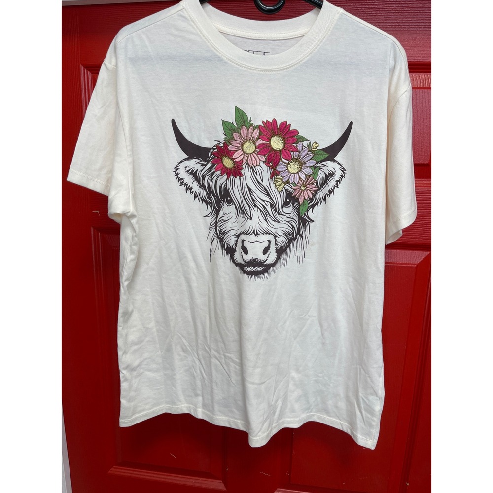 Freeze Highland Cow Floral Crown Graphic Tee Cream Short Sleeve Shirt Large